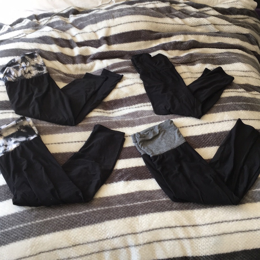 4 pairs of athletic capri leggings !!